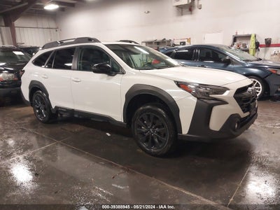 SUBARU OUTBACK 2024