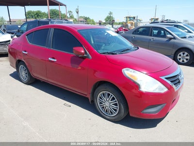 Nissan Versa 2015