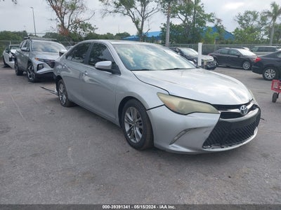 TOYOTA CAMRY 2016
