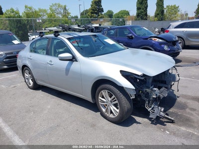 INFINITI G37 2010