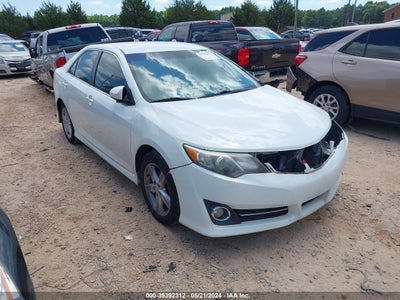 TOYOTA CAMRY 2014