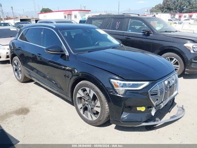 AUDI E-TRON 2022