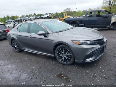 TOYOTA CAMRY 2021