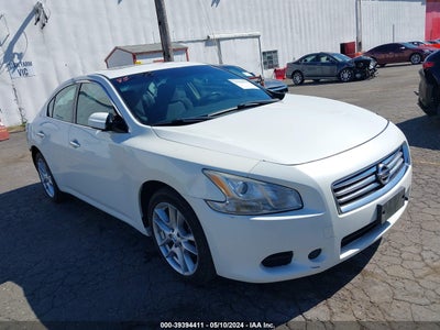 NISSAN MAXIMA 2013