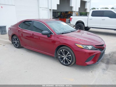 TOYOTA CAMRY 2018