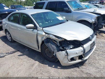 VOLKSWAGEN JETTA 2011