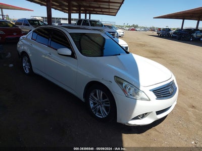 INFINITI G37 2013