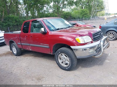 TOYOTA TUNDRA 2002