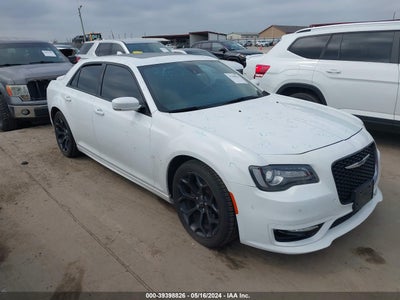 CHRYSLER 300 2020