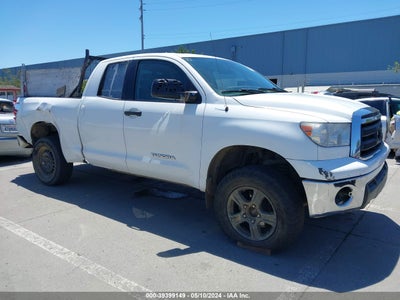 TOYOTA TUNDRA 2011