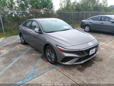 HYUNDAI ELANTRA HYBRID 2024