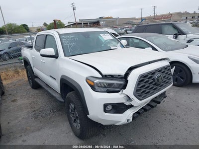 TOYOTA TACOMA 2023