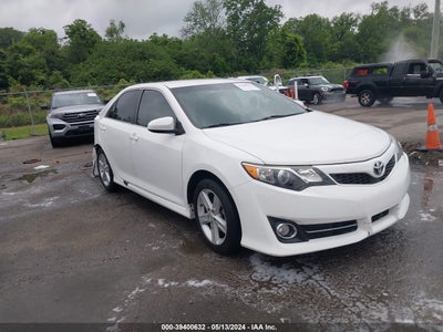 TOYOTA CAMRY 2014
