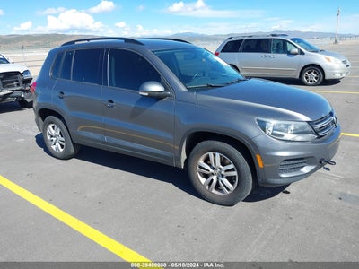 VOLKSWAGEN TIGUAN 2015