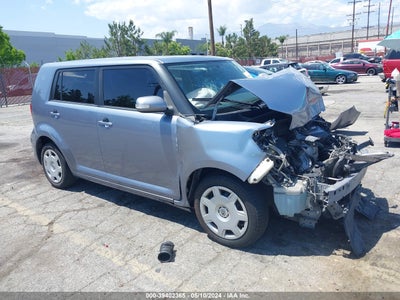 SCION XB 2012
