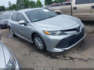 TOYOTA CAMRY 2020