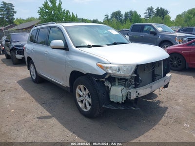 TOYOTA HIGHLANDER 2011