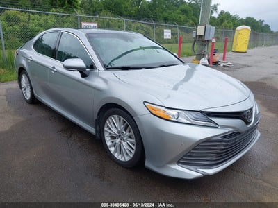 TOYOTA CAMRY 2018