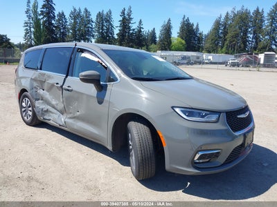 Chrysler Pacifica Hybrid 2023