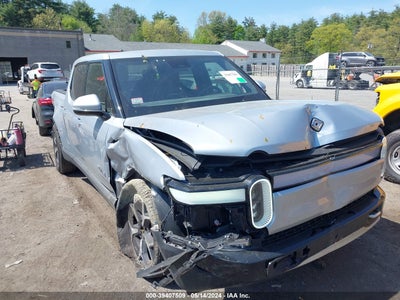 RIVIAN R1T 2023