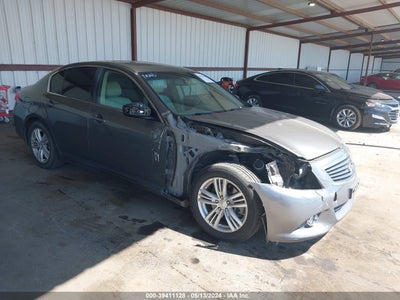 INFINITI G37 2012