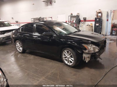 NISSAN MAXIMA 2014