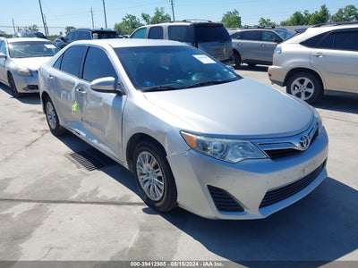 TOYOTA CAMRY 2014