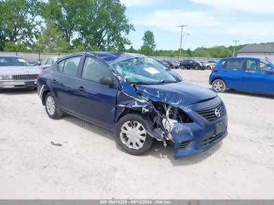 NISSAN VERSA 2014