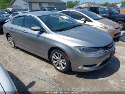CHRYSLER 200 2015
