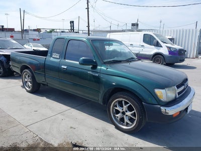 TOYOTA TACOMA 2000