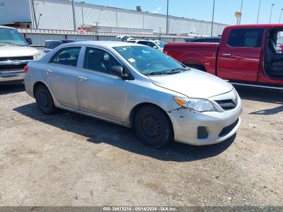 TOYOTA COROLLA 2012