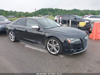AUDI S8 2013