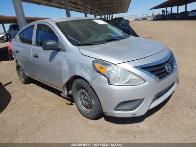 NISSAN VERSA 2015