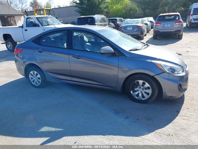 Hyundai Accent 2015