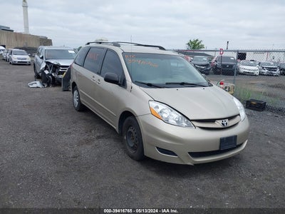 TOYOTA SIENNA 2008