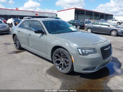 CHRYSLER 300 2019