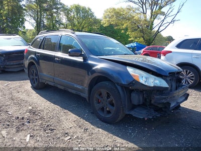 SUBARU OUTBACK 2013