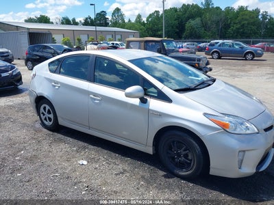 TOYOTA PRIUS 2013