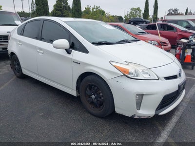TOYOTA PRIUS 2015