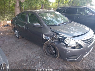 NISSAN VERSA 2016