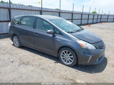 TOYOTA PRIUS V 2012