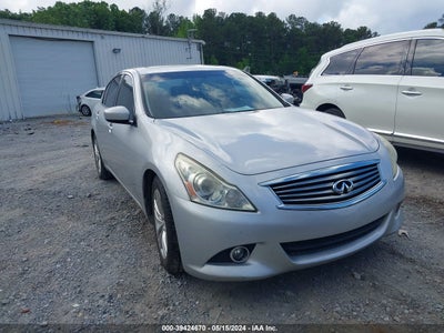 INFINITI JOURNEY 2013