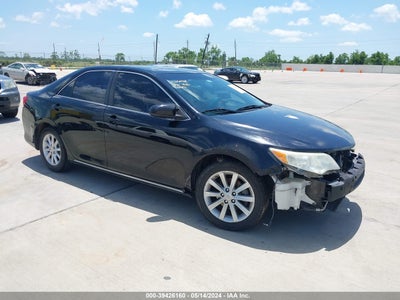 TOYOTA CAMRY 2014