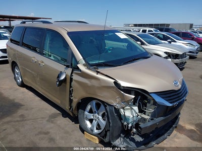TOYOTA SIENNA 2011