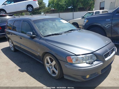 VOLVO V70 2004