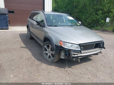 VOLVO XC70 2015