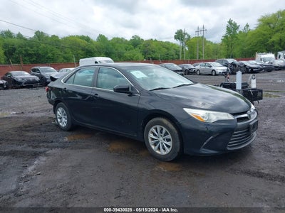 TOYOTA CAMRY 2016