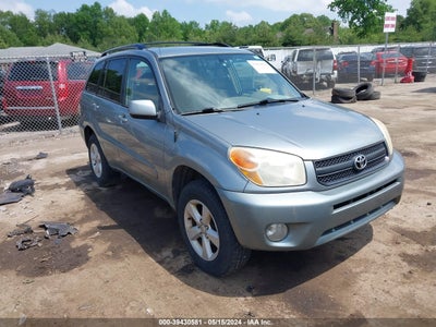 TOYOTA RAV4 2005