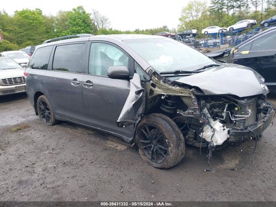 TOYOTA SIENNA 2014