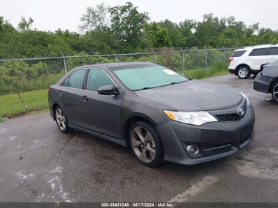 TOYOTA CAMRY 2014